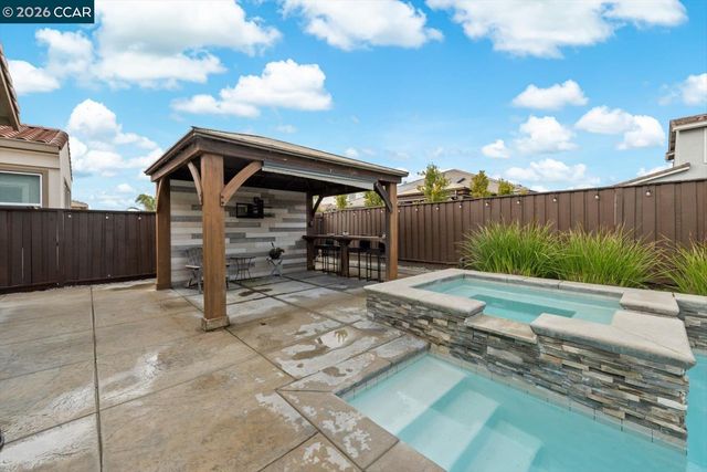 9466 Davenport Cir, Discovery Bay, CA 94505