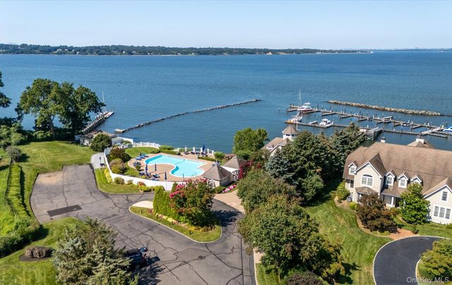 1 Pembroke Drive, Glen Cove, NY 11542