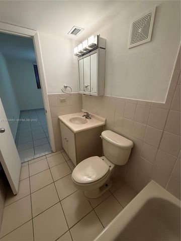 5033 NW 7th St 408, Miami, FL 33126