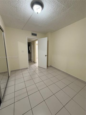 5033 NW 7th St 408, Miami, FL 33126