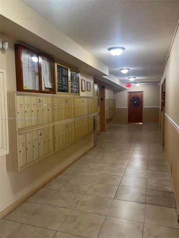 5033 NW 7th St 408, Miami, FL 33126