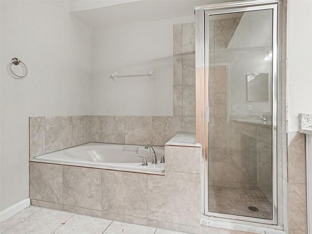 2830 WILSHIRE ROAD, Clermont, FL 34714