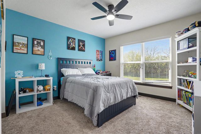 2921 Timber Cove Drive, Cedar Falls, IA 50613