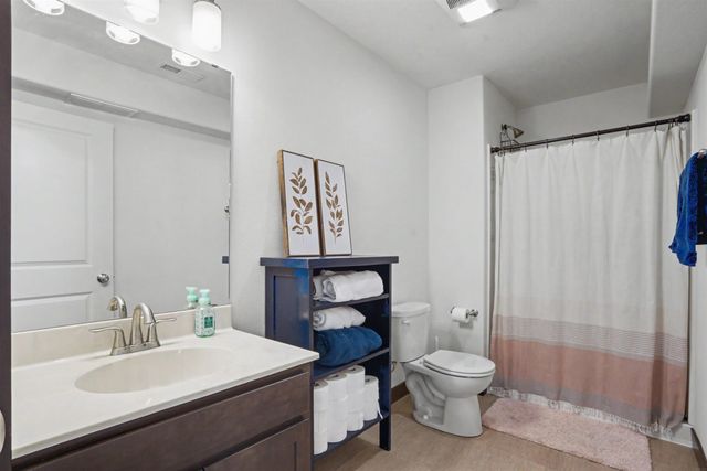 2921 Timber Cove Drive, Cedar Falls, IA 50613