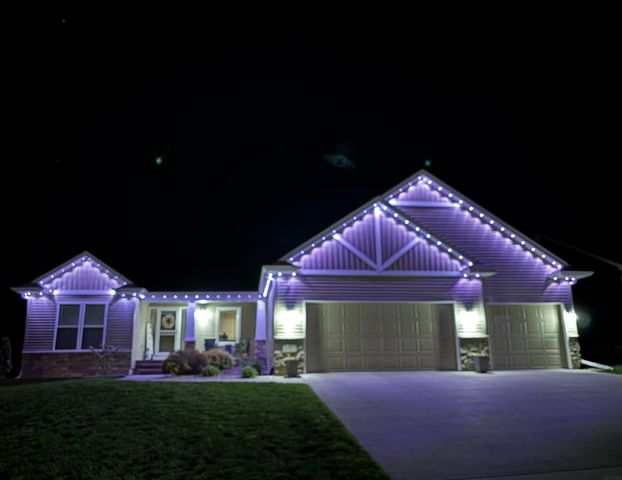 2921 Timber Cove Drive, Cedar Falls, IA 50613