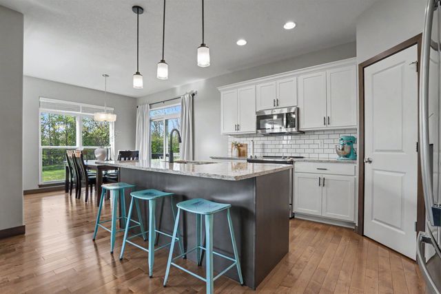 2921 Timber Cove Drive, Cedar Falls, IA 50613