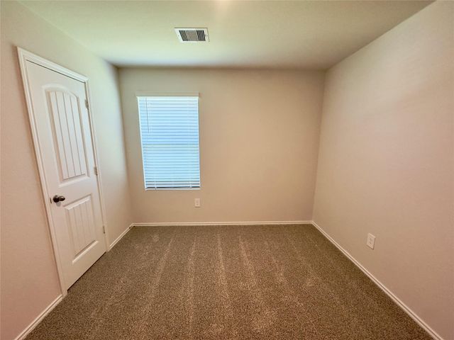 1714 Windsor BLVD, Lockhart, TX 78644