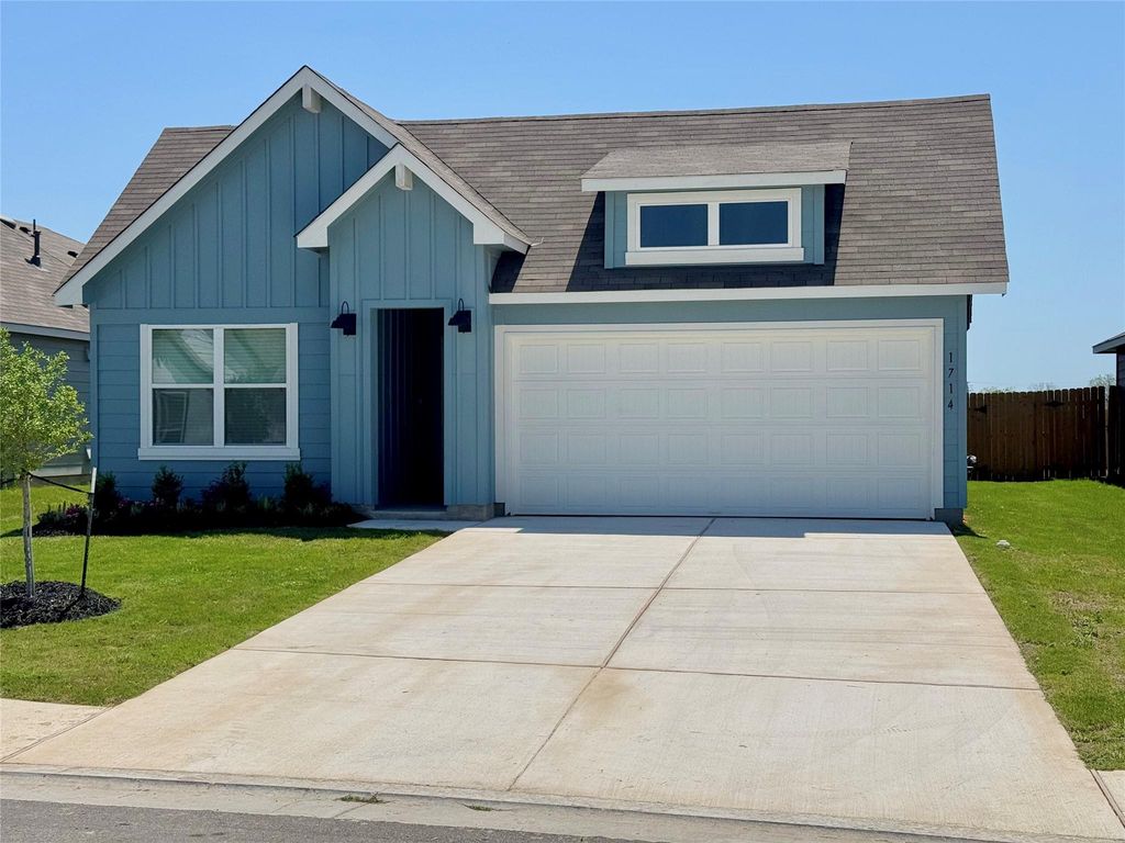 1714 Windsor BLVD, Lockhart, TX 78644