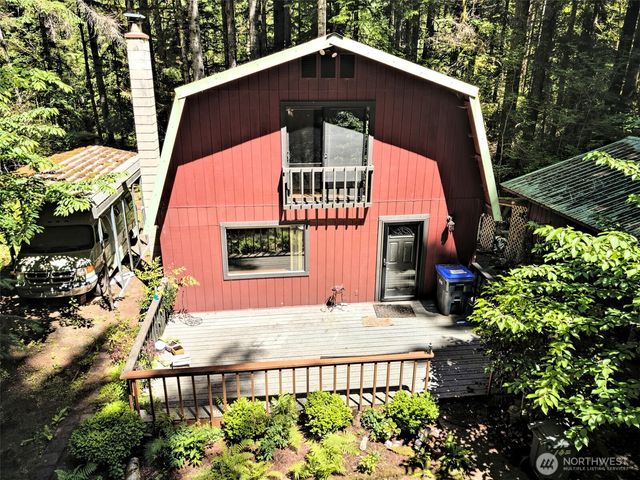 830 N Lake Cushman Road, Hoodsport, WA 98548