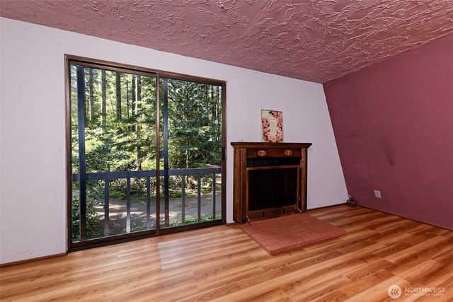 830 N Lake Cushman Road, Hoodsport, WA 98548
