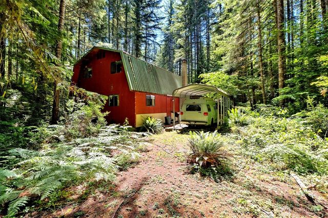 830 N Lake Cushman Road, Hoodsport, WA 98548