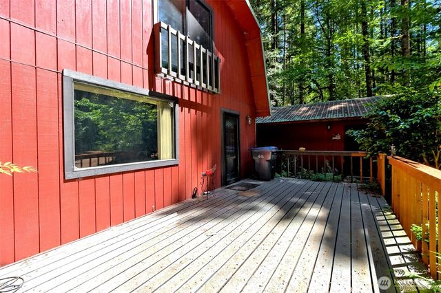 830 N Lake Cushman Road, Hoodsport, WA 98548