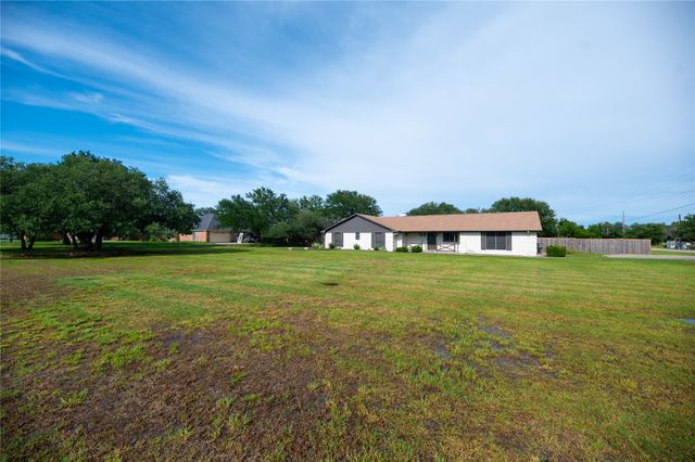 513 Big Creek Road, Willow Park, TX 76087