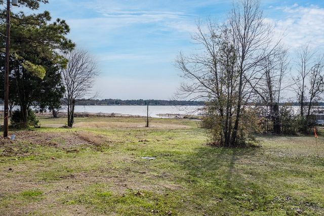 109 Deep Hill Circle, Gun Barrel City, TX 75156