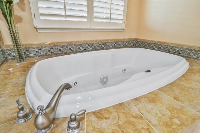 30428 Caspian Court, Agoura Hills, CA 91301