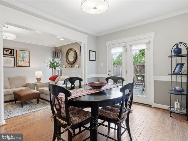 2712 KENWOOD AVE, Alexandria, VA 22302