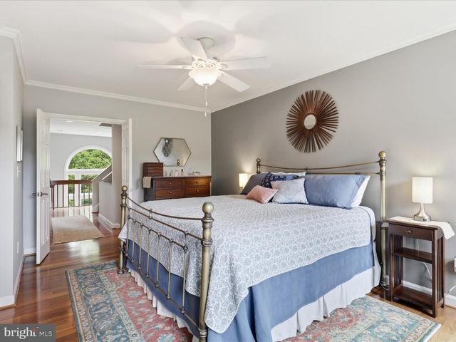 2712 KENWOOD AVE, Alexandria, VA 22302
