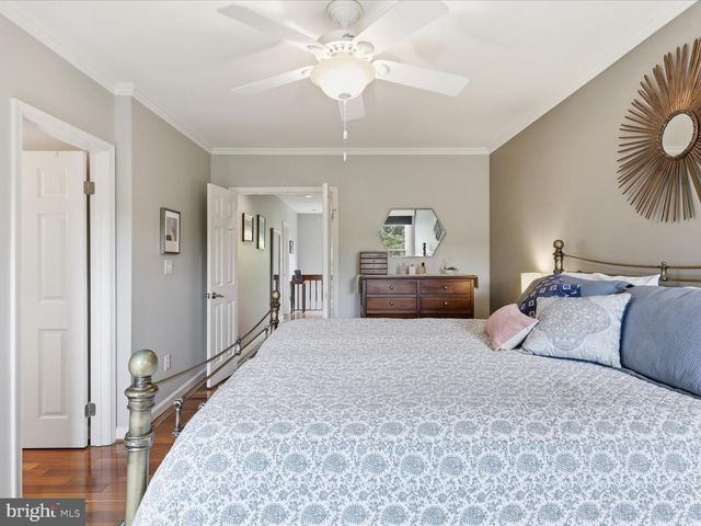 2712 KENWOOD AVE, Alexandria, VA 22302