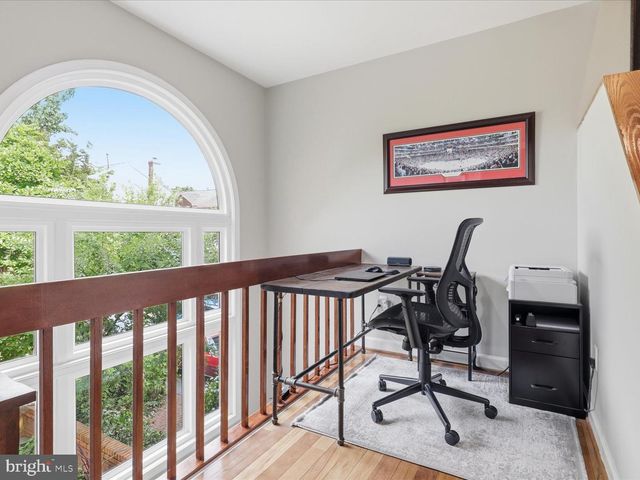 2712 KENWOOD AVE, Alexandria, VA 22302