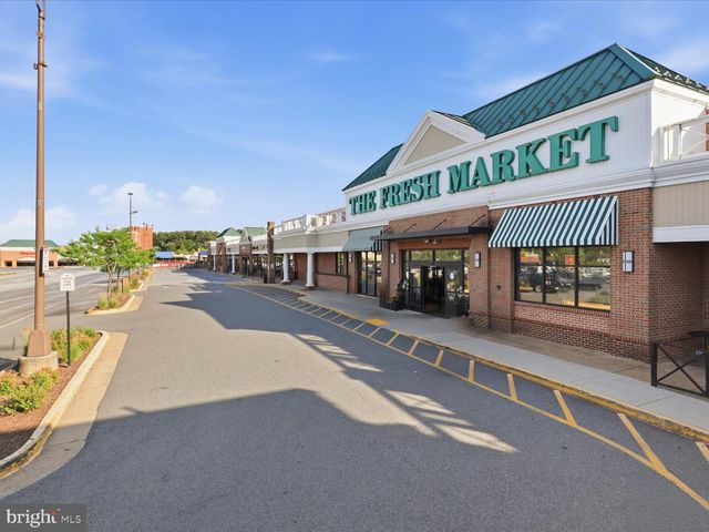 2712 KENWOOD AVE, Alexandria, VA 22302
