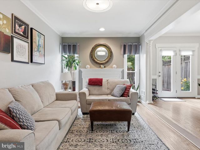 2712 KENWOOD AVE, Alexandria, VA 22302