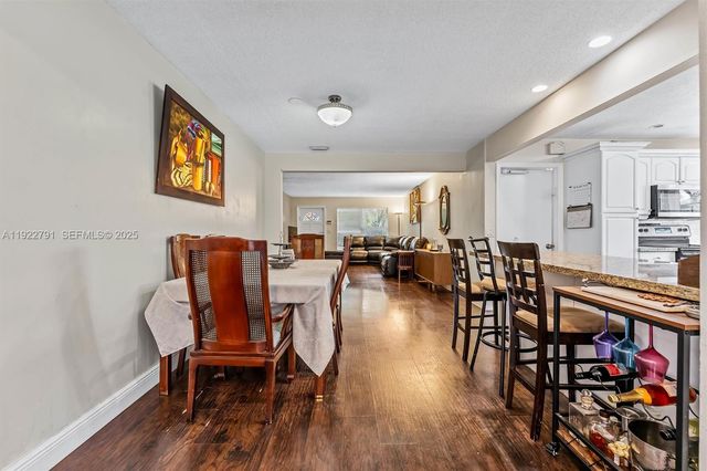 3321 NW 64th St, Fort Lauderdale, FL 33309