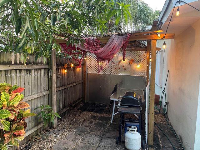 3321 NW 64th St, Fort Lauderdale, FL 33309