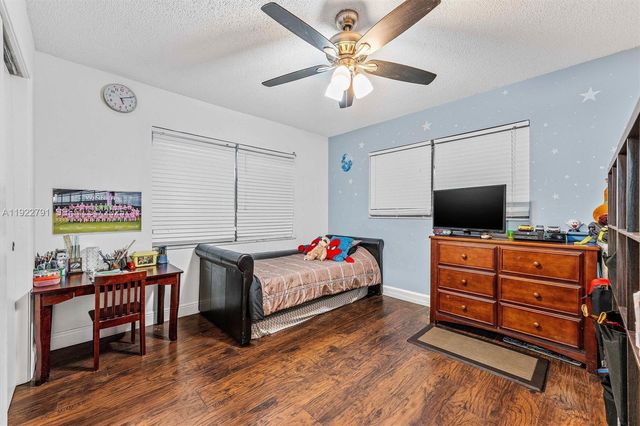 3321 NW 64th St, Fort Lauderdale, FL 33309