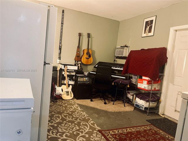 3321 NW 64th St, Fort Lauderdale, FL 33309