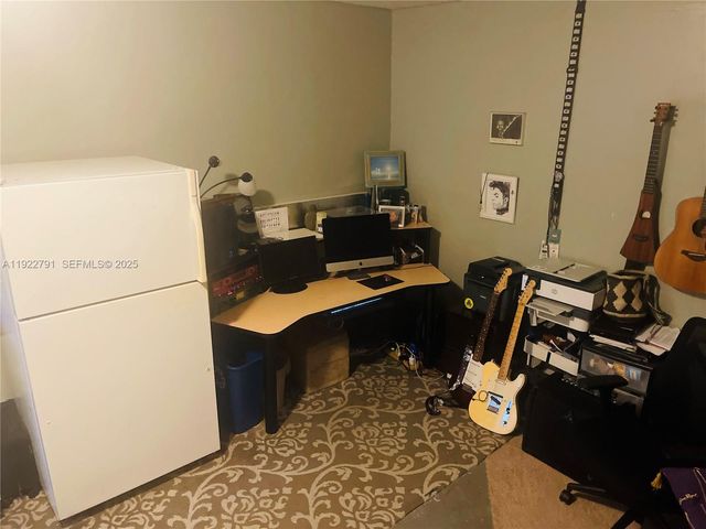 3321 NW 64th St, Fort Lauderdale, FL 33309