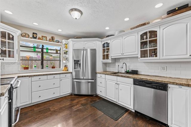 3321 NW 64th St, Fort Lauderdale, FL 33309