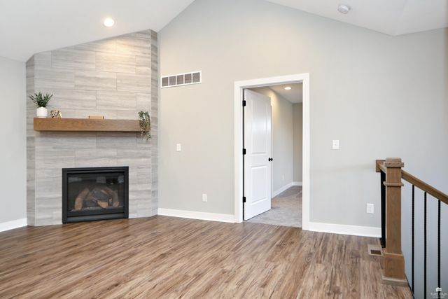 216 Highland Pointe Drive, Manhattan, KS 66503