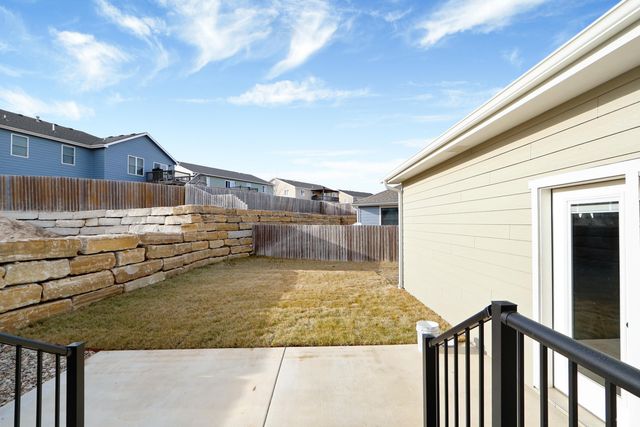 216 Highland Pointe Drive, Manhattan, KS 66503