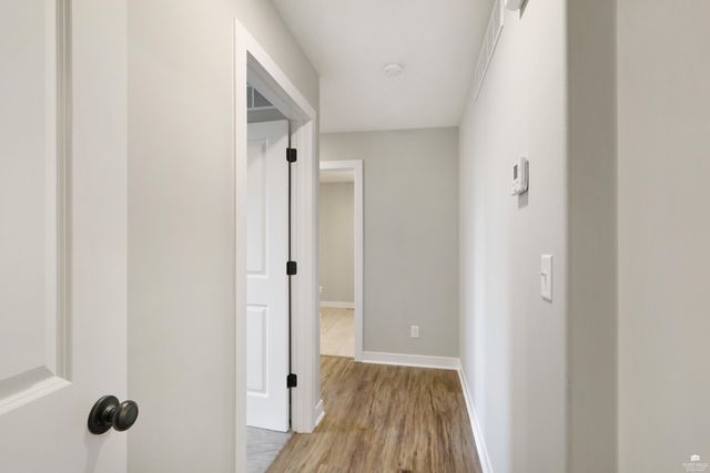 216 Highland Pointe Drive, Manhattan, KS 66503