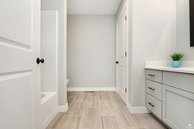 216 Highland Pointe Drive, Manhattan, KS 66503