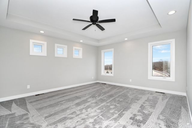 216 Highland Pointe Drive, Manhattan, KS 66503