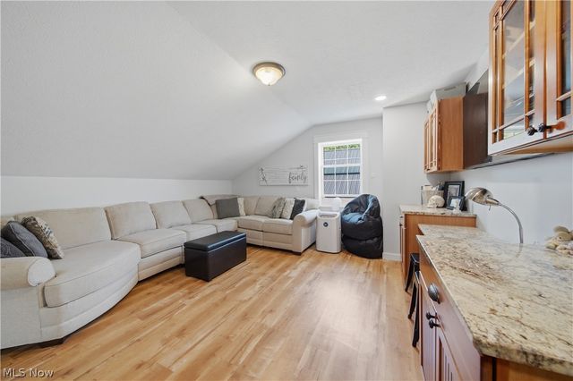 1219 9th Street SW, Massillon, OH 44647