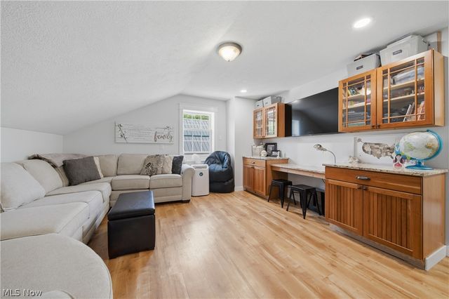 1219 9th Street SW, Massillon, OH 44647