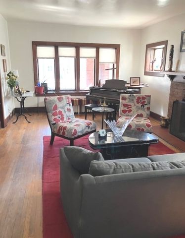 9432 S Pleasant Avenue, Chicago, IL 60643