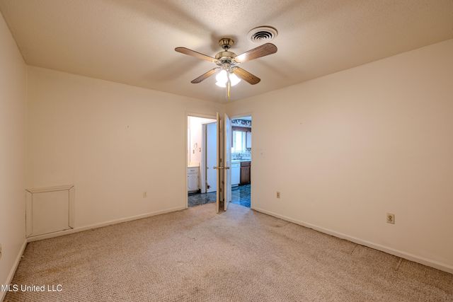 8467 Crazy Horse Cove, Hernando, MS 38632