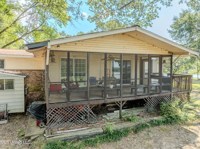 8467 Crazy Horse Cove, Hernando, MS 38632
