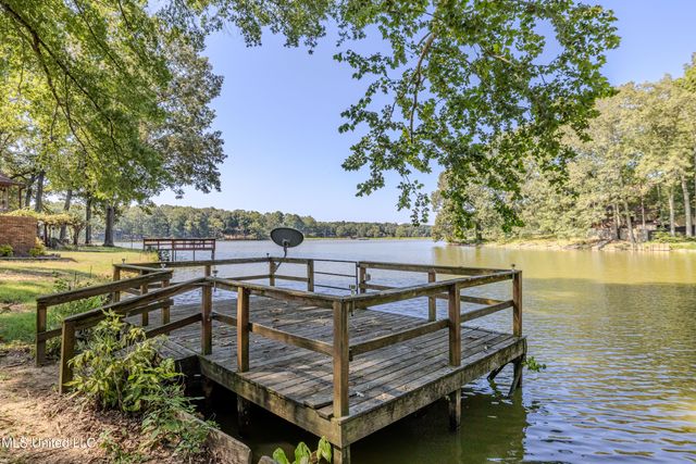 8467 Crazy Horse Cove, Hernando, MS 38632