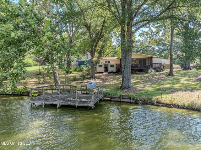 8467 Crazy Horse Cove, Hernando, MS 38632