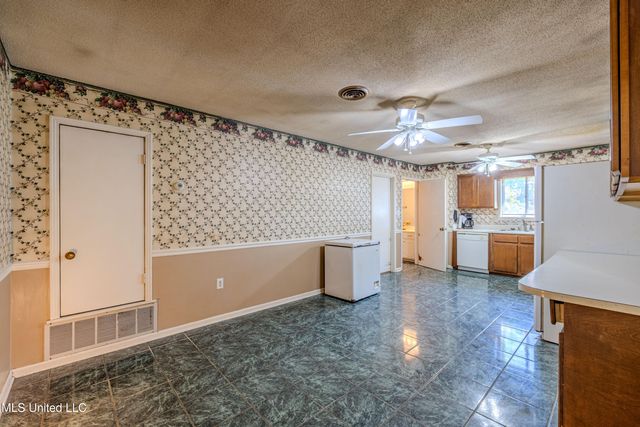 8467 Crazy Horse Cove, Hernando, MS 38632
