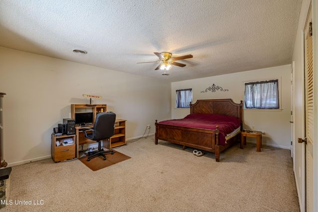 8467 Crazy Horse Cove, Hernando, MS 38632