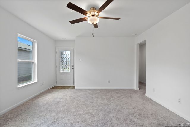 15118 Waterow View, Von Ormy, TX 78073