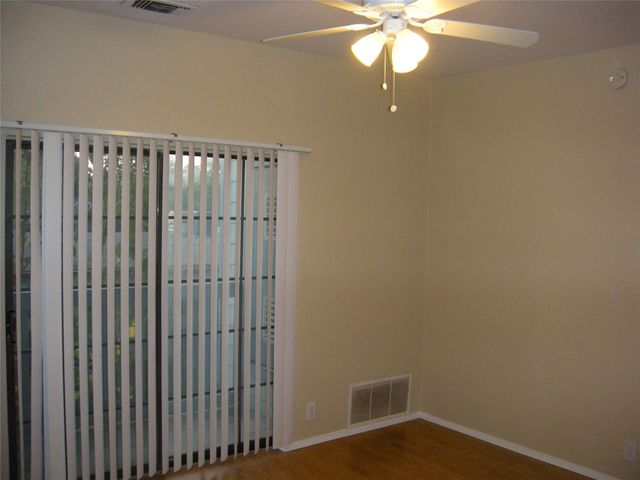 303 W 35th ST 203, Austin, TX 78705