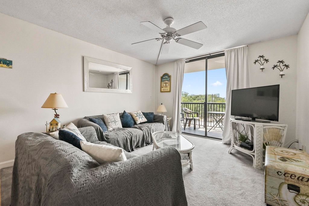 601 Mitchell Dr Apt 401, Myrtle Beach, SC 29577 — photo 2