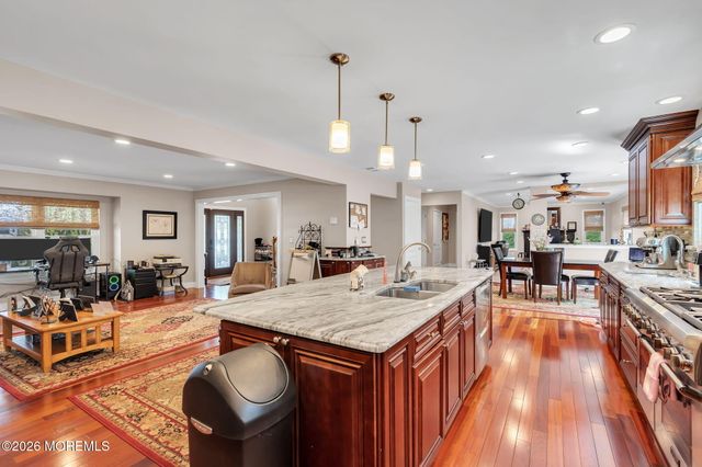 1 Edinburgh Court, Jackson, NJ 08527