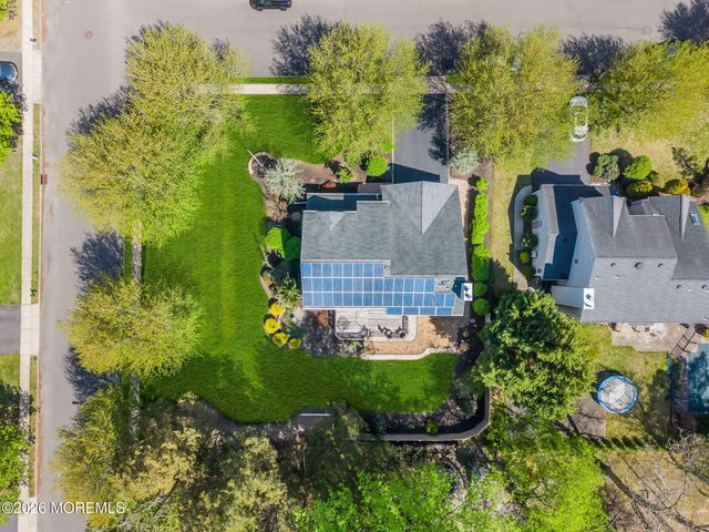 1 Edinburgh Court, Jackson, NJ 08527